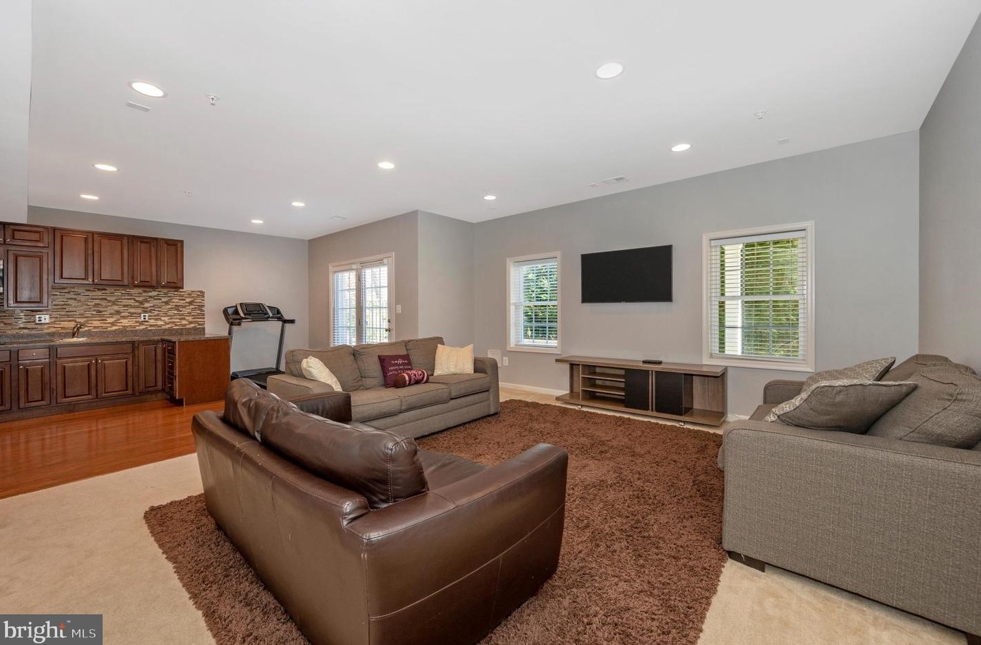 15505 Hallman Grove Ct, Gaithersburg MD  20878-3474 exterior