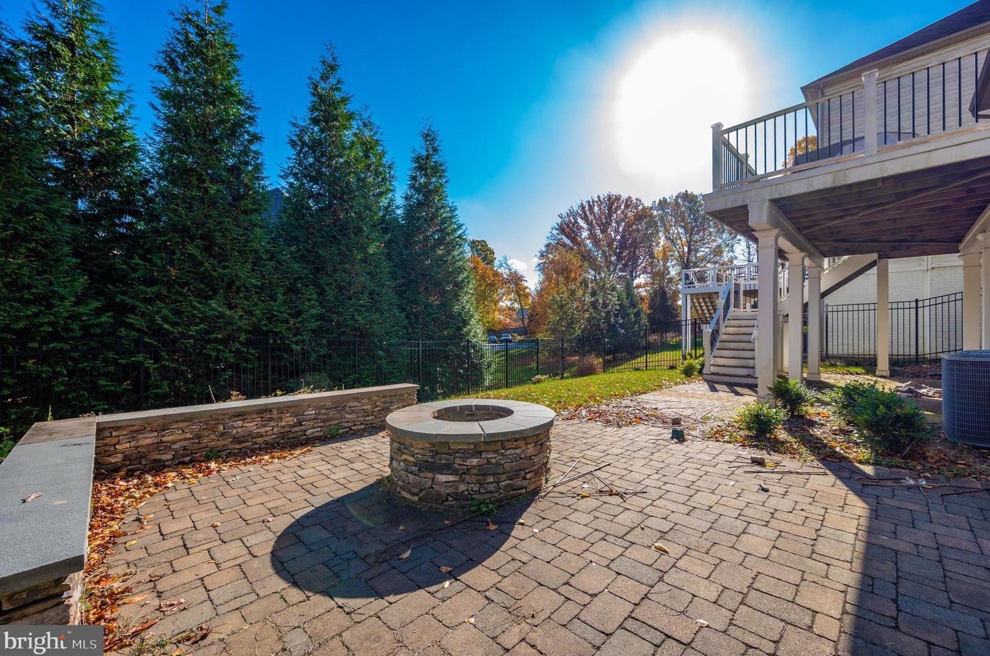 15505 Hallman Grove Ct, Gaithersburg MD  20878-3474 exterior