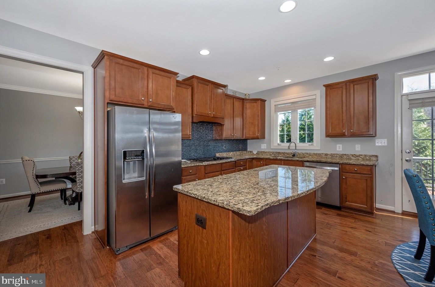 15505 Hallman Grove Ct, Gaithersburg MD  20878-3474 exterior