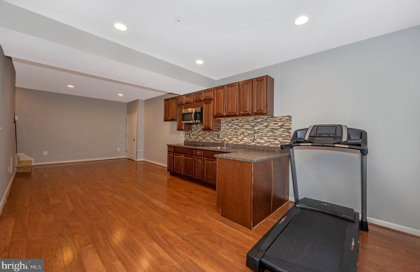 15505 Hallman Grove Ct, Gaithersburg MD  20878-3474 exterior