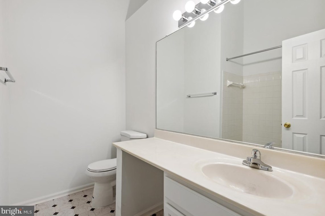 12 Battery Bend Ct, Gaithersburg MD  20886-4593 exterior