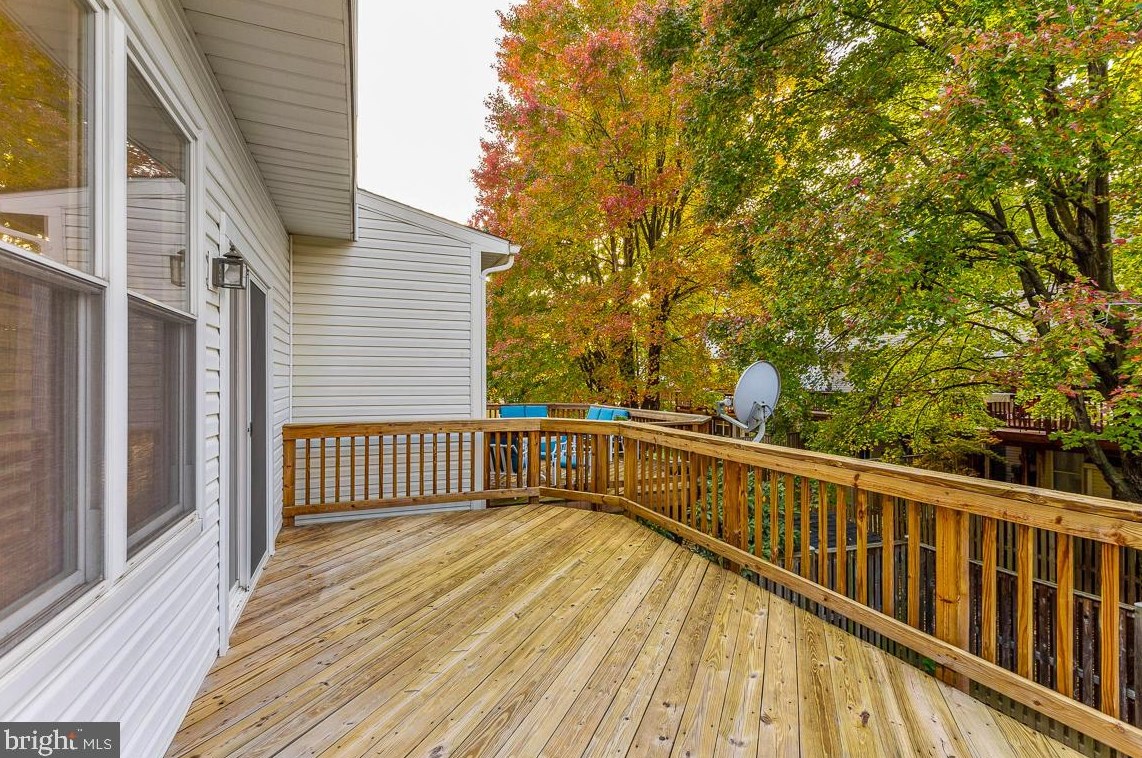 12 Battery Bend Ct, Gaithersburg MD  20886-4593 exterior