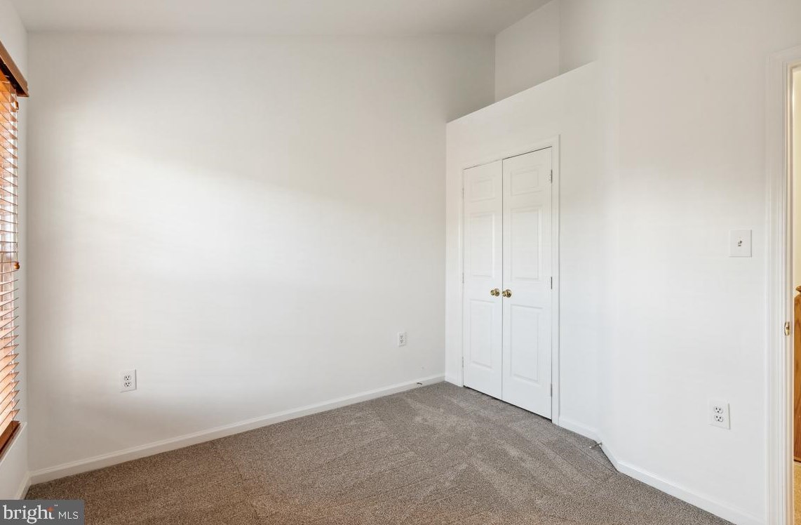 12 Battery Bend Ct, Gaithersburg MD  20886-4593 exterior