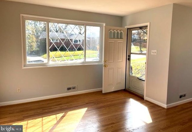 12508 Rosebud Dr, Rockville, MD 20853
