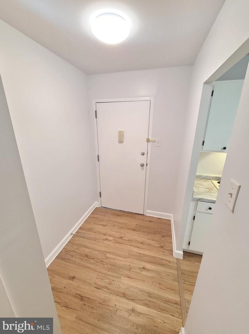 19419 Brassie Pl #301, Gaithersburg, MD 20879