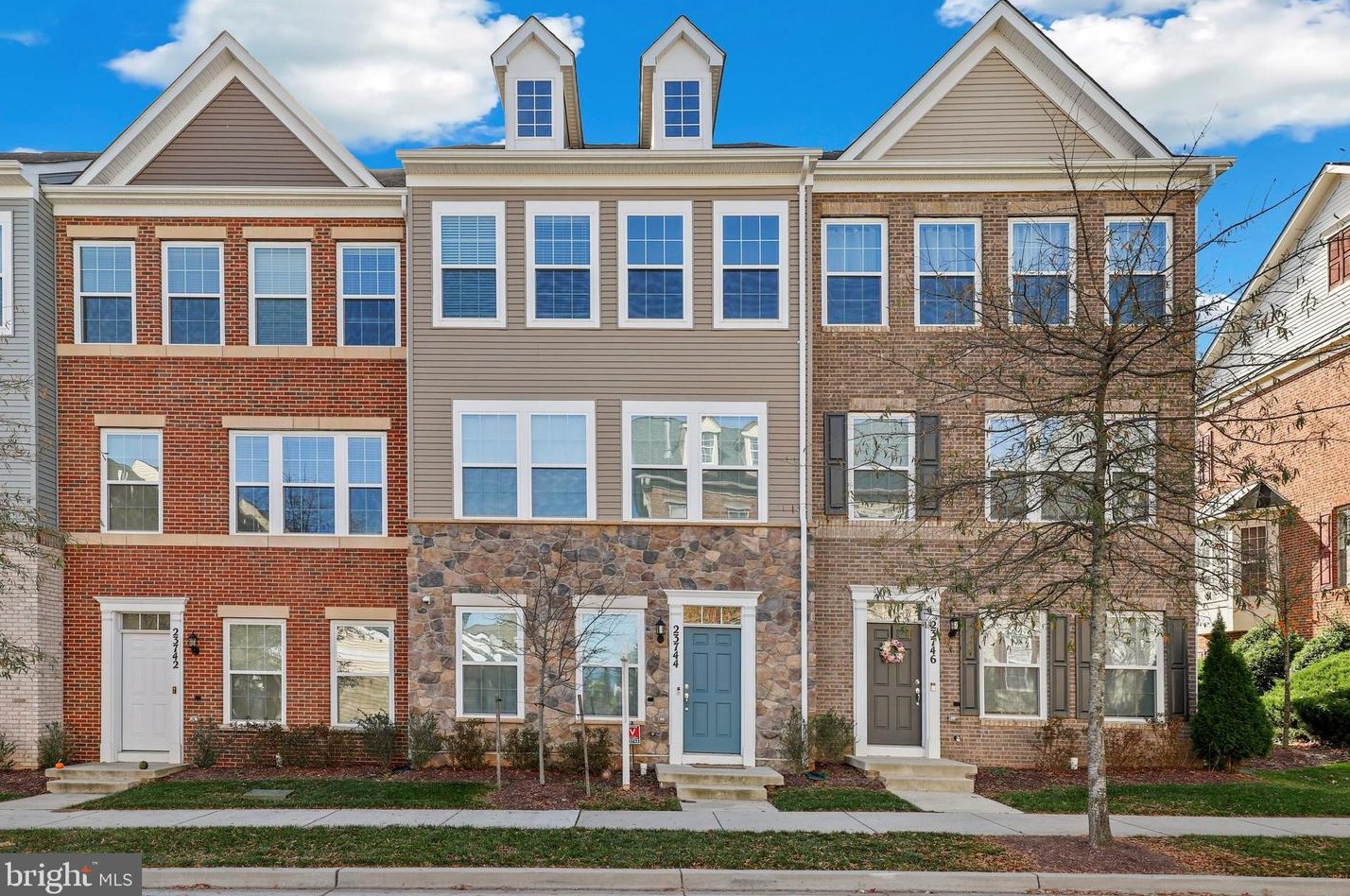 23744 Clarksmeade Dr, Clarksburg MD 20871-4344 exterior