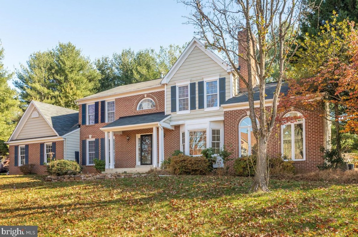 14701 Silverstone Dr, Silver Spring, MD 20905