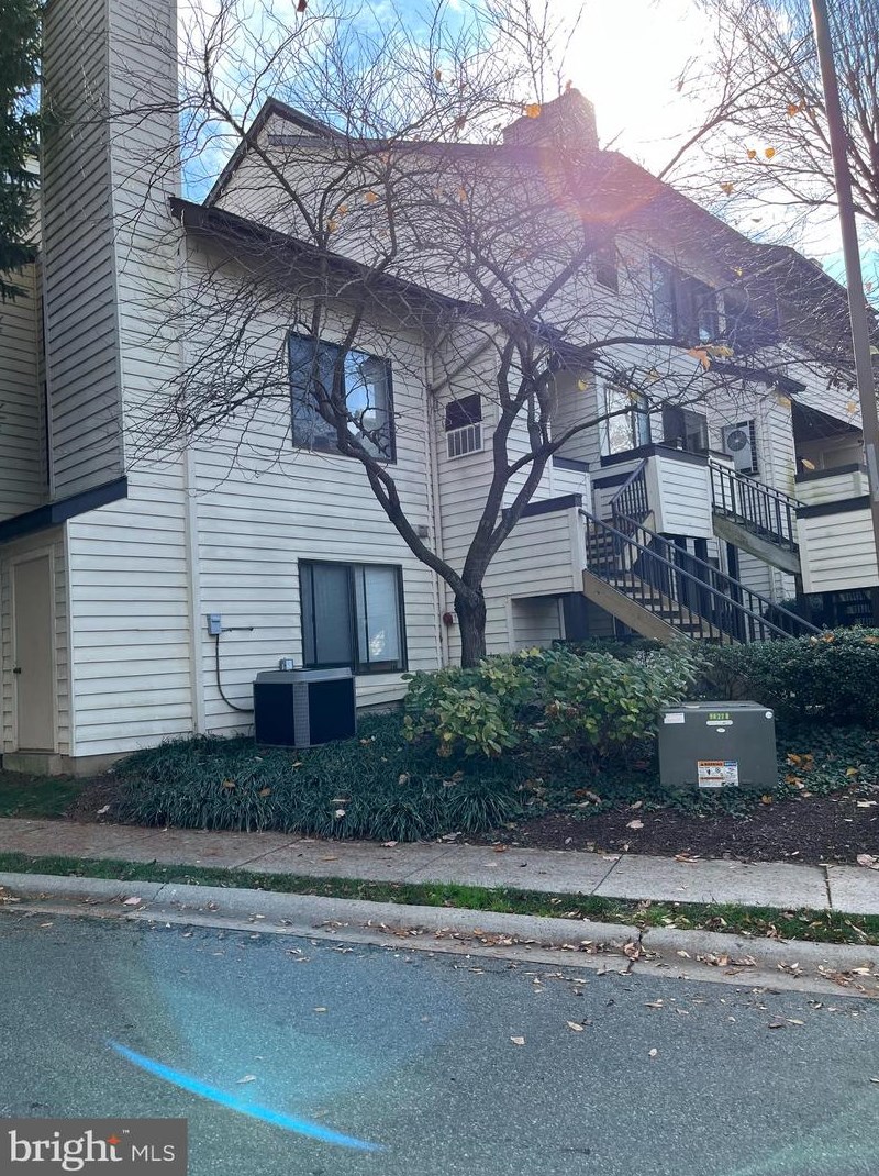 10006 Hellingly Pl #237, Gaithersburg, MD 20886