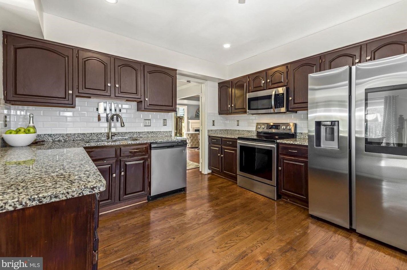 124 Billingsgate Ln, Gaithersburg MD  20877-3726 exterior