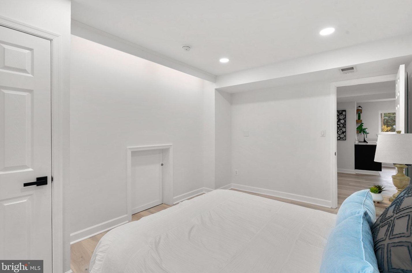 7903 Rocton Ave, Bethesda MD  20815-3911 exterior