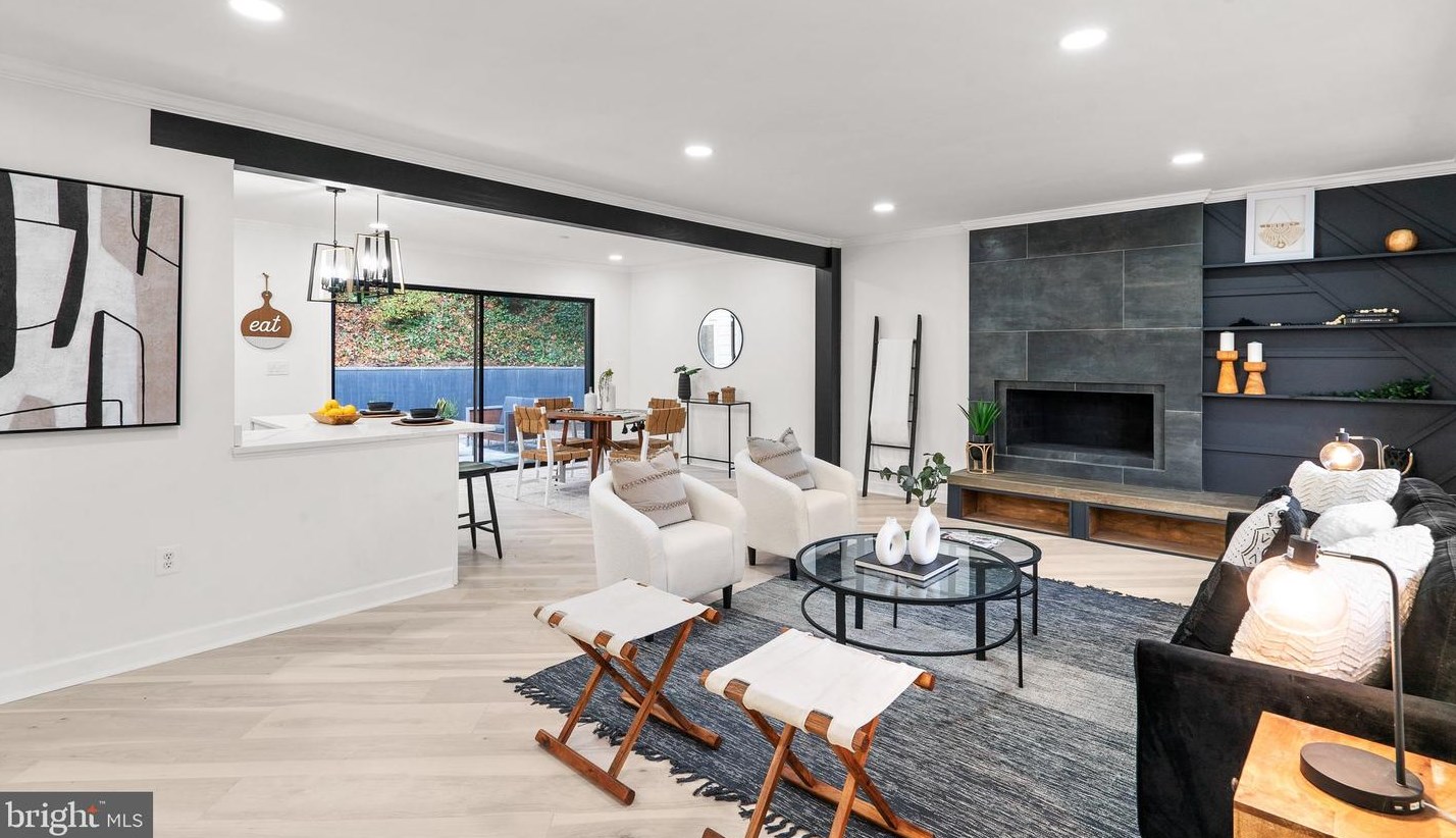 7903 Rocton Ave, Bethesda MD  20815-3911 exterior