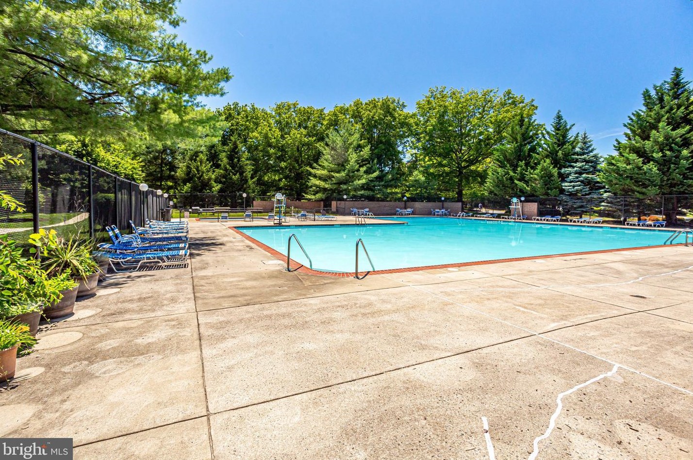 19419 Brassie Pl, Gaithersburg MD  20886-1942 exterior