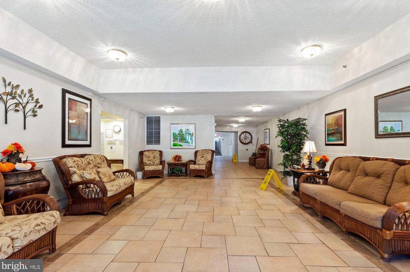 2921 N Leisure World Blvd #1-208, Silver Spring, MD 20906