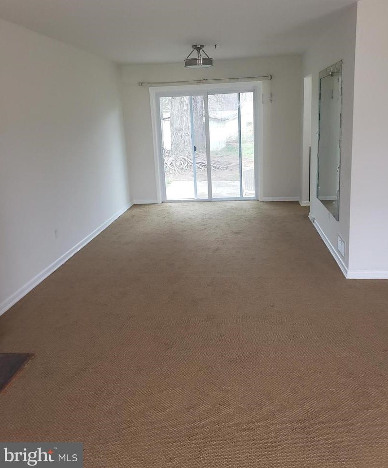 1101 Chiswell Ln, Silver Spring, MD 20901