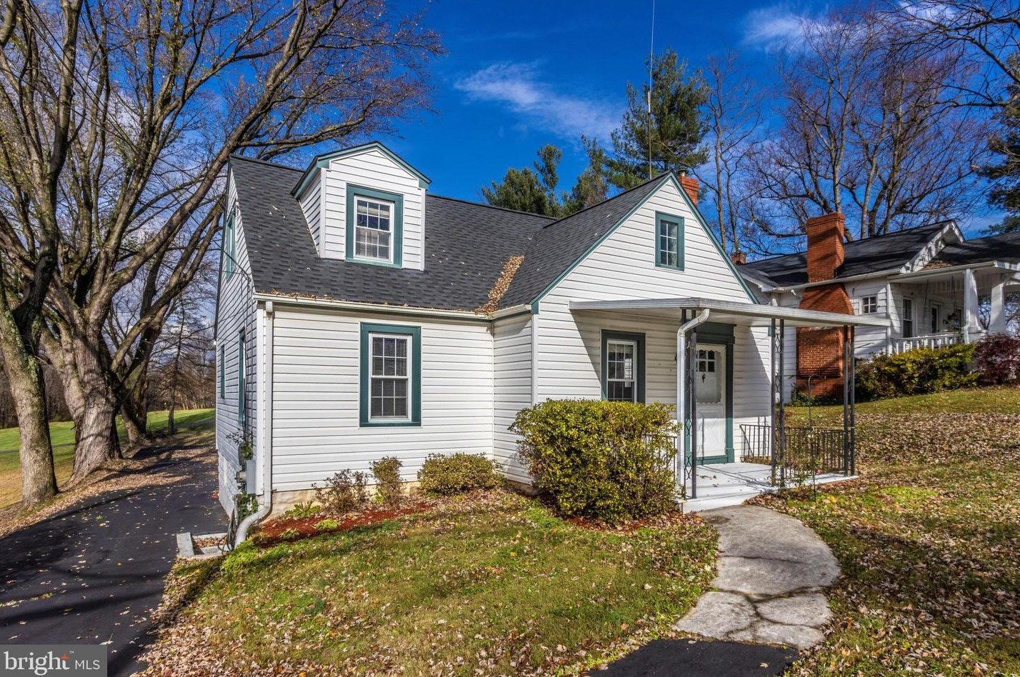 13735 Darnestown Rd, Gaithersburg, MD 20878-3501