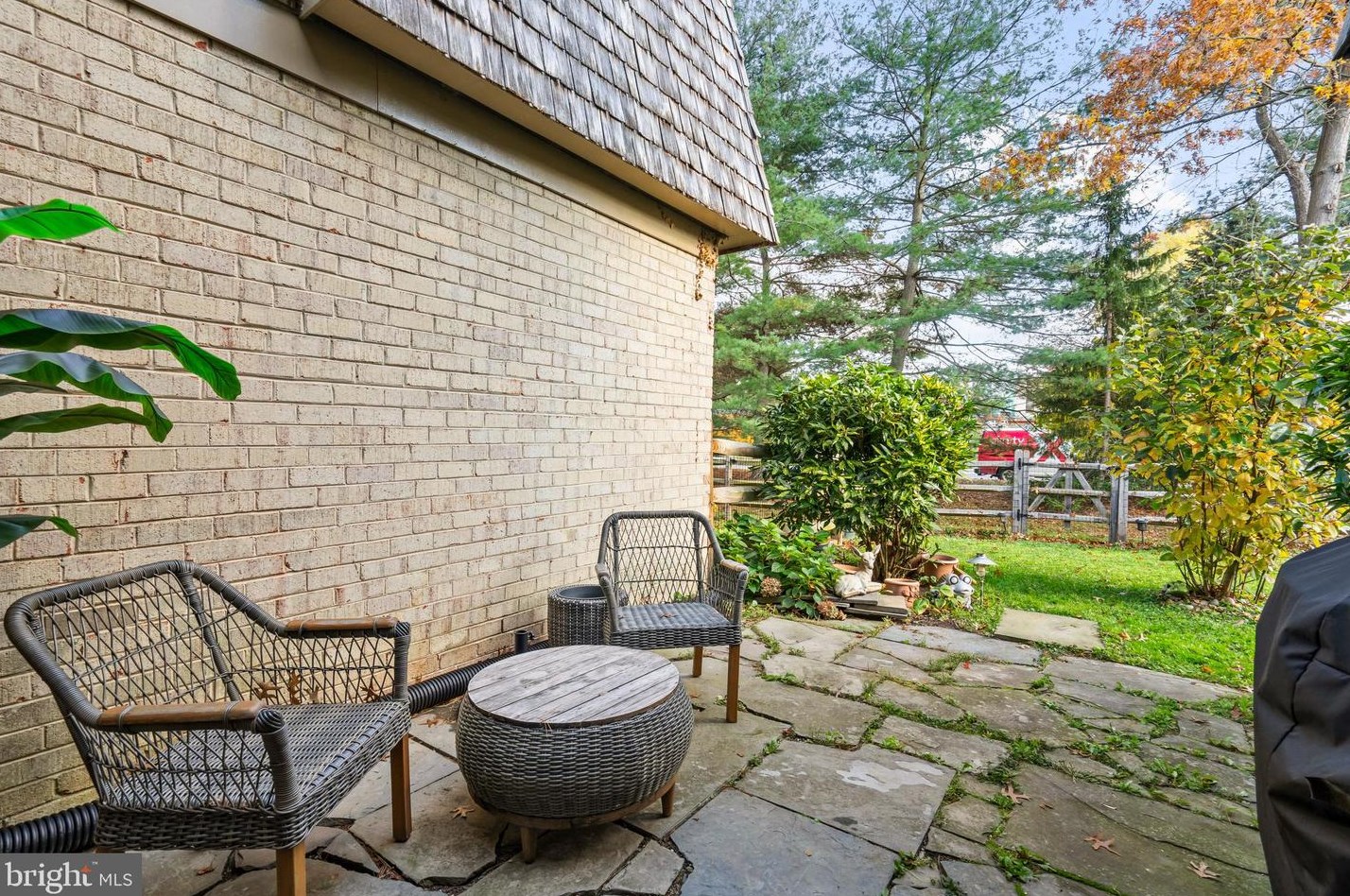 19502 Burlingame Way, Gaithersburg MD  20886-1015 exterior