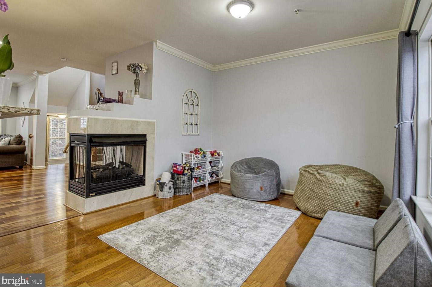 717 Main St, Gaithersburg MD  20878-5516 exterior