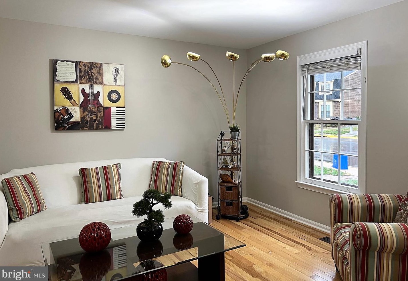 19953 Spur Hill Dr, Gaithersburg, MD 20886