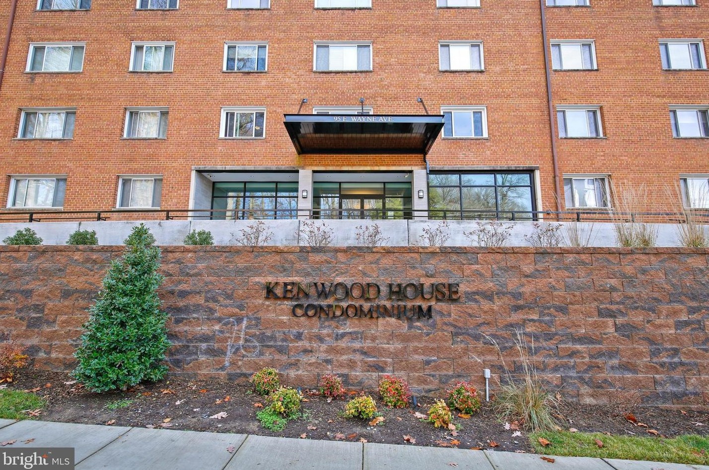 95 E Wayne Ave #212, Silver Spring, MD 20901