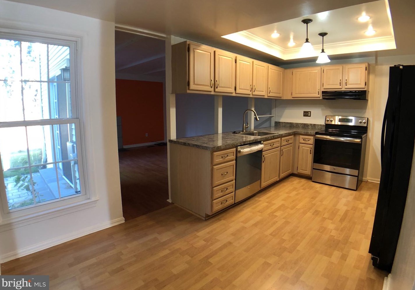 9431 Chatteroy Pl, Gaithersburg MD  20886-1426 exterior