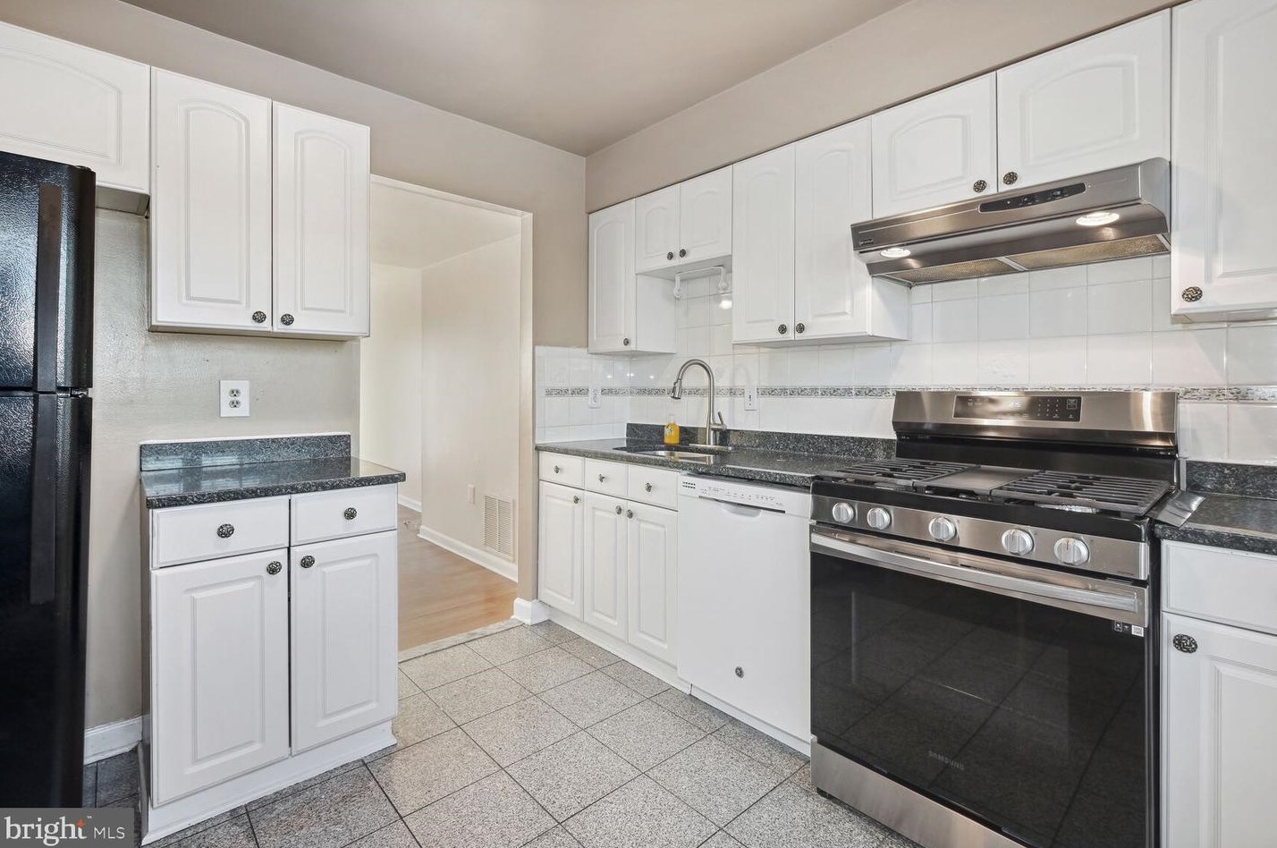 8324 Mountain Ash Way, Gaithersburg MD  20879-1566 exterior
