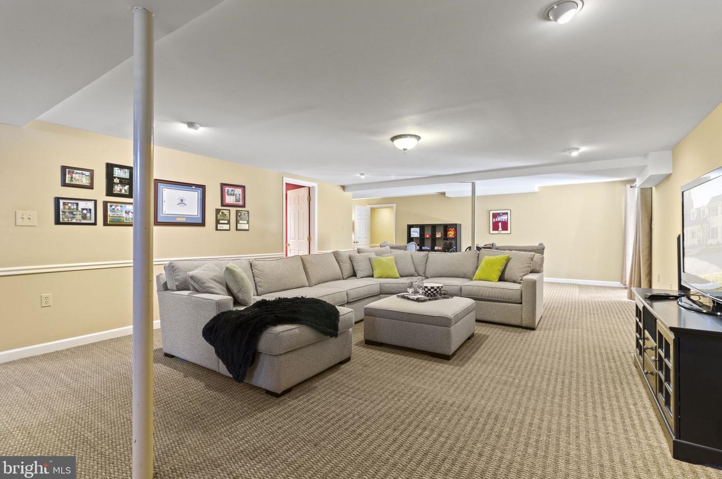 13529 Scottish Autumn Ct, Gaithersburg MD  20878-3991 exterior