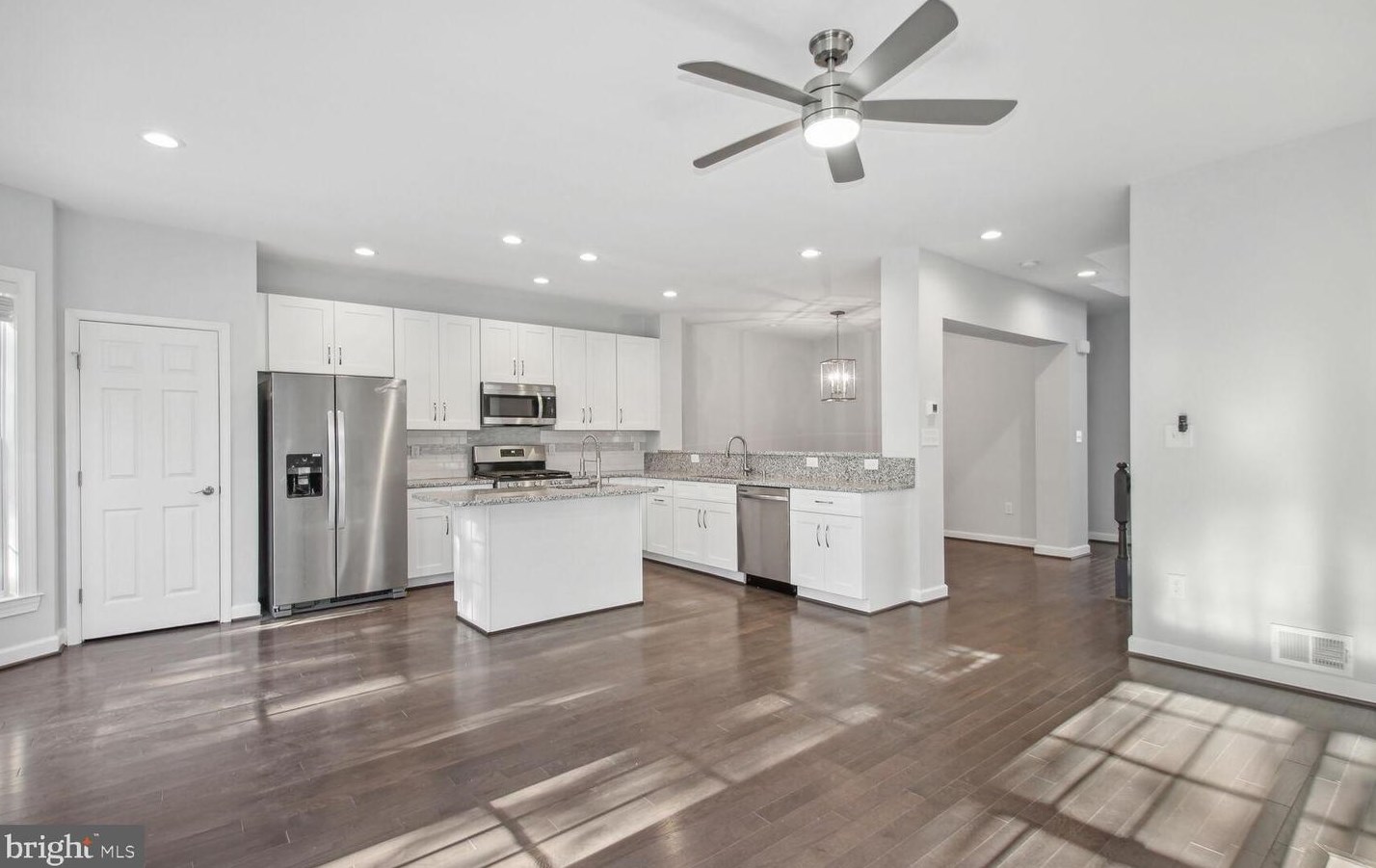 313 Swanton Ln, Gaithersburg, MD 20878