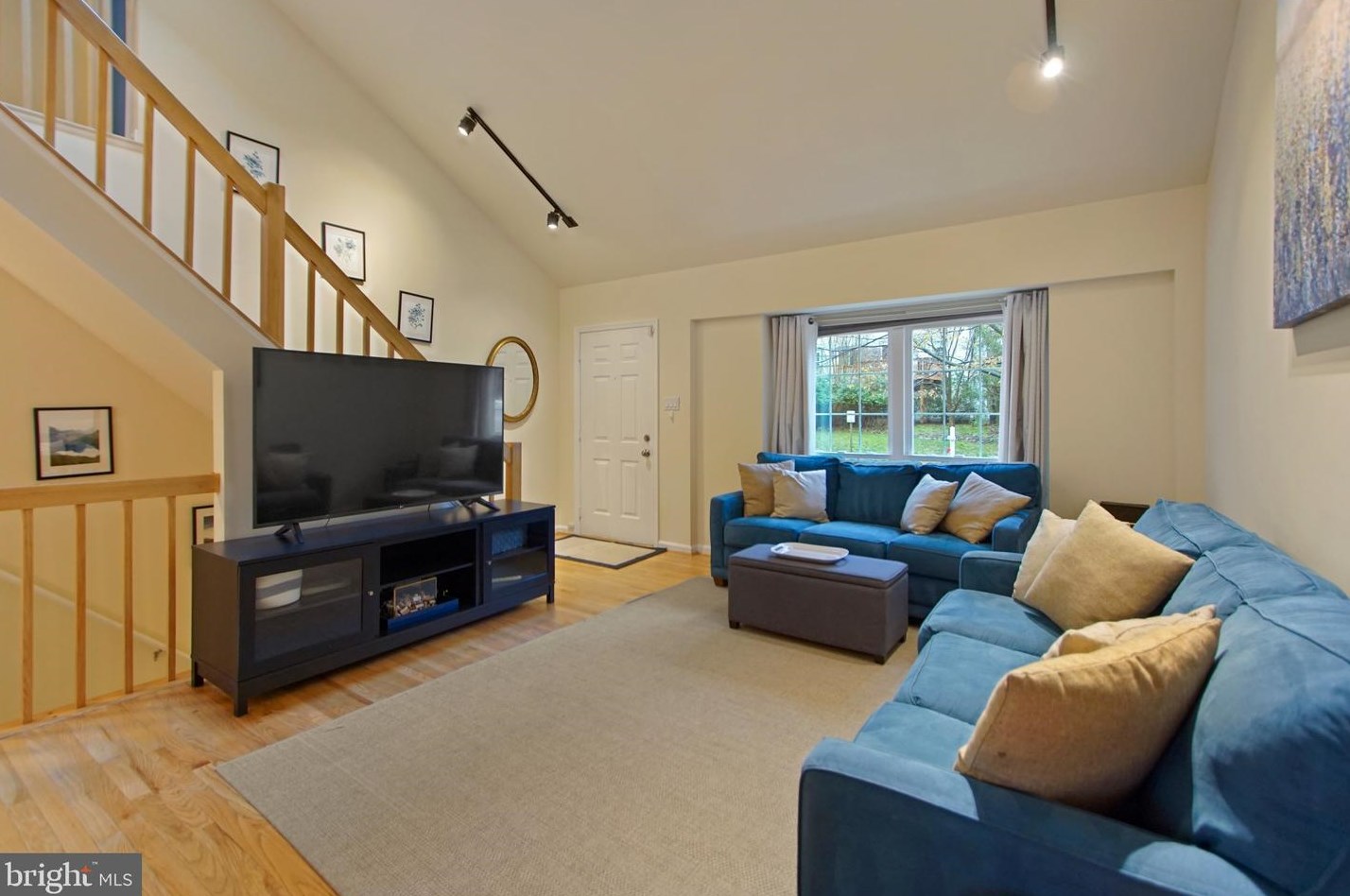 1653 Hugo Cir, Silver Spring, MD 20906