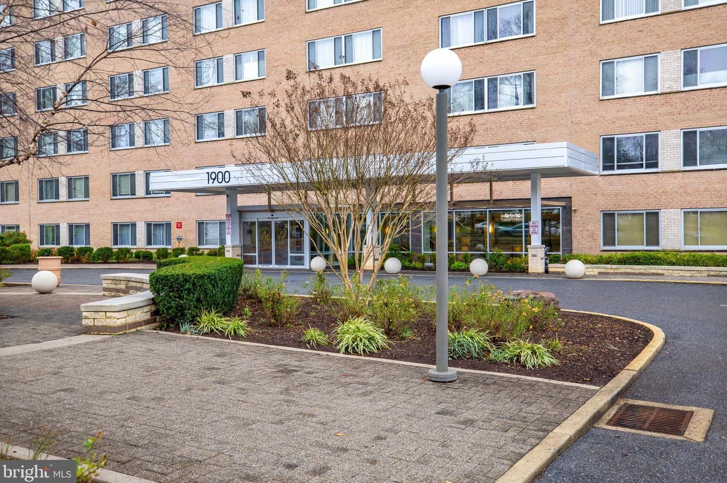 1900 Lyttonsville Rd #1114, Silver Spring, MD 20910