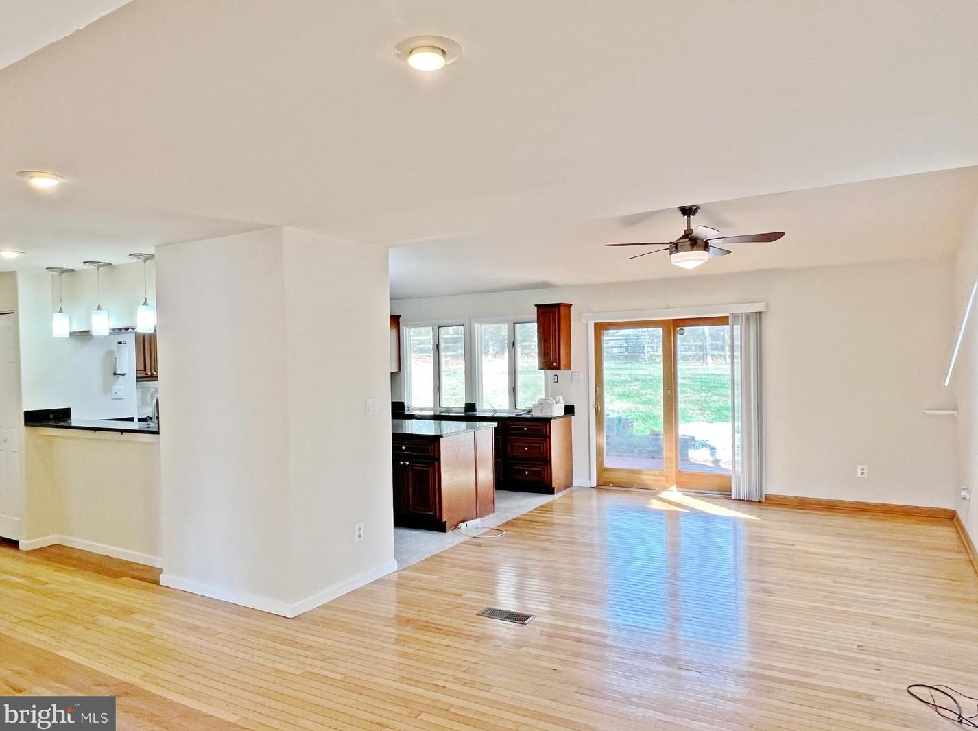 11505 Alcinda Ln, Gaithersburg MD  20878-2400 exterior