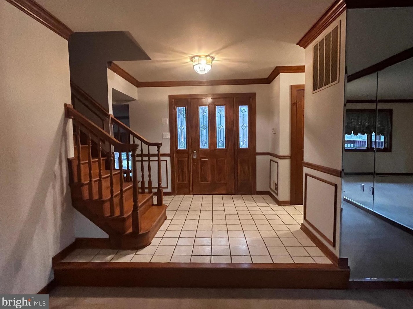 10 Redgate Ct, Silver Spring, MD 20905