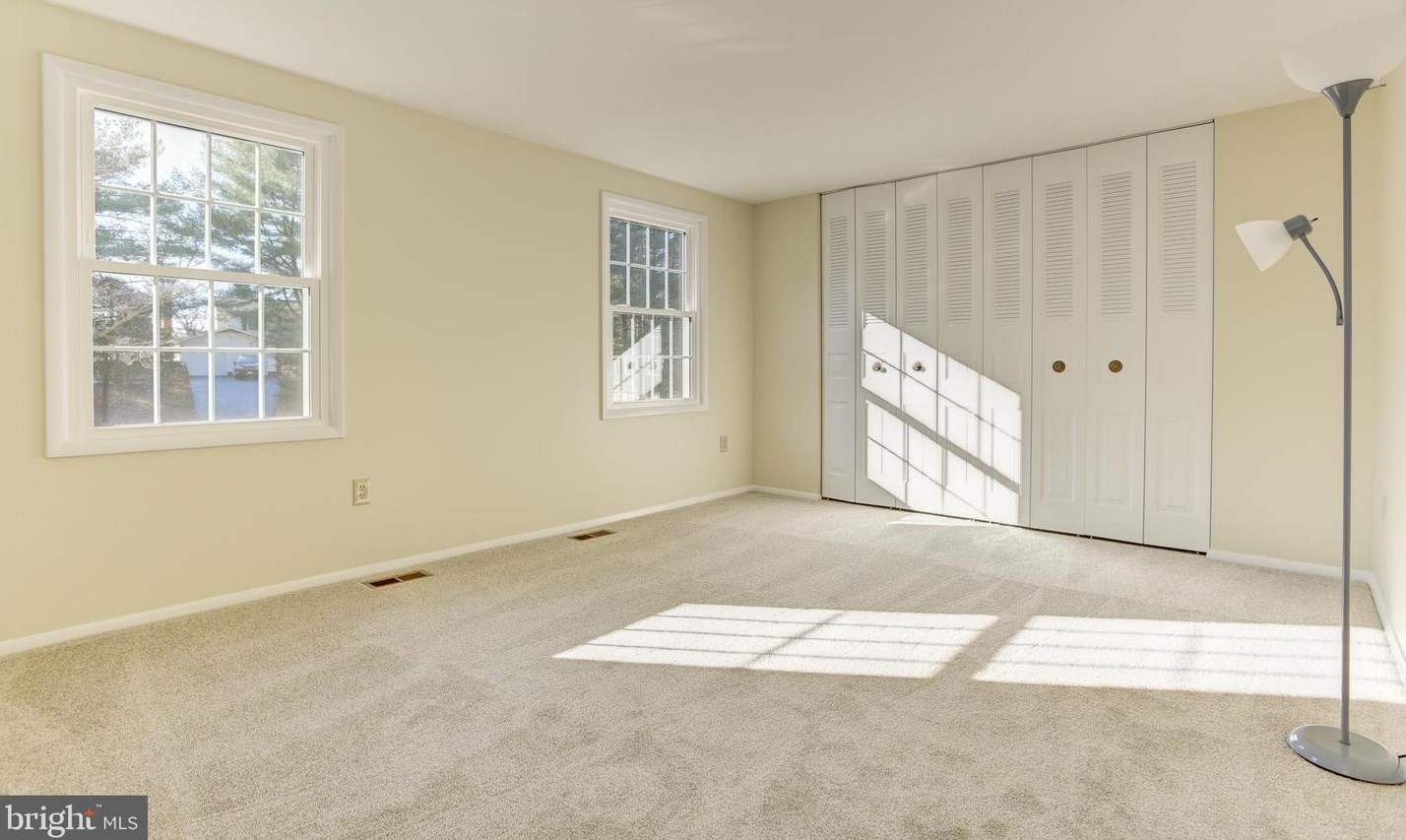 17 Bell Bluff Ct, Gaithersburg MD  20879-1115 exterior