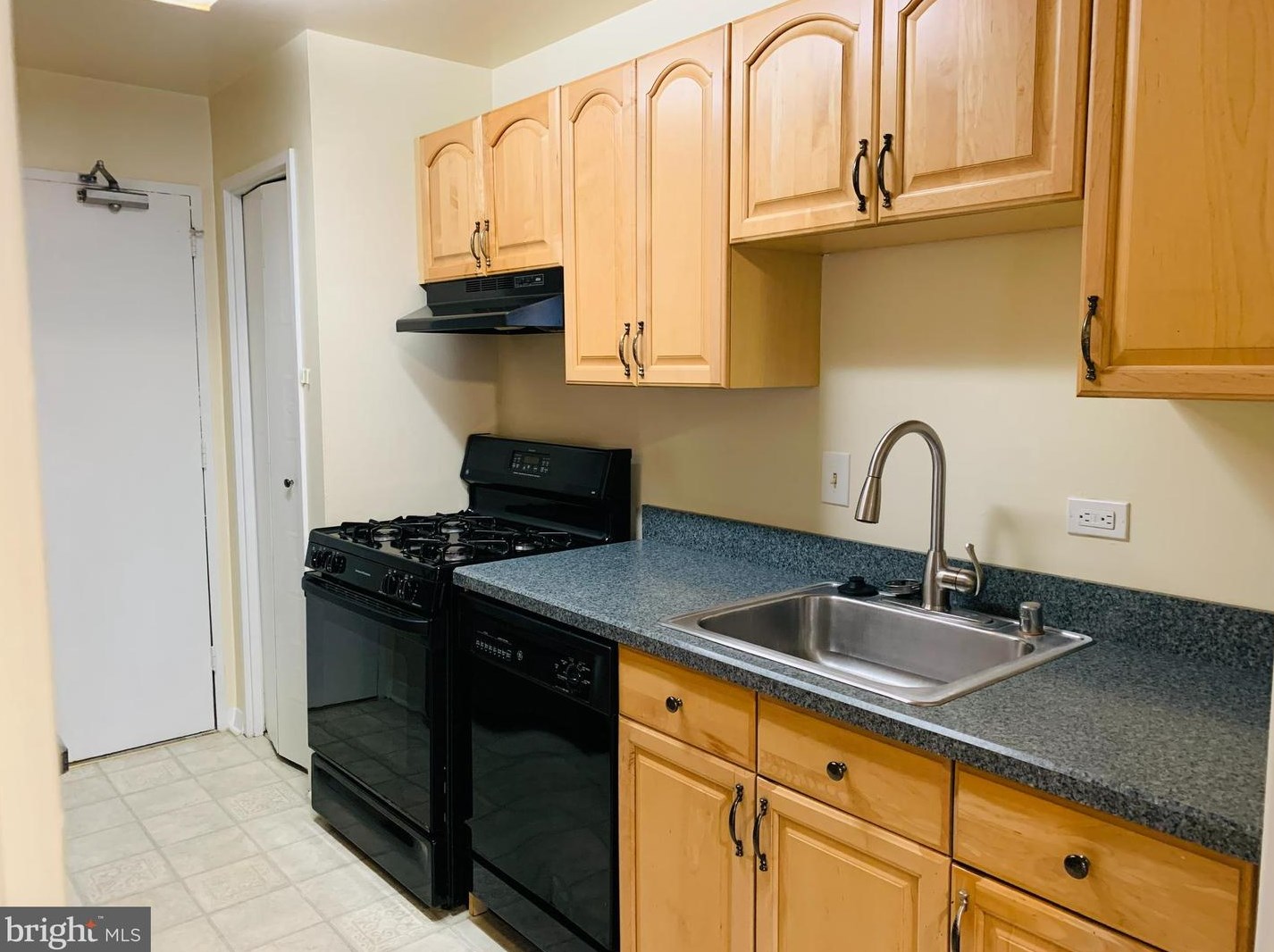 1900 Lyttonsville Rd #214, Silver Spring, MD 20910