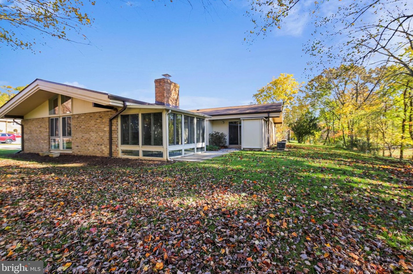 3246 Gleneagles Dr #103-b, Silver Spring, MD 20906