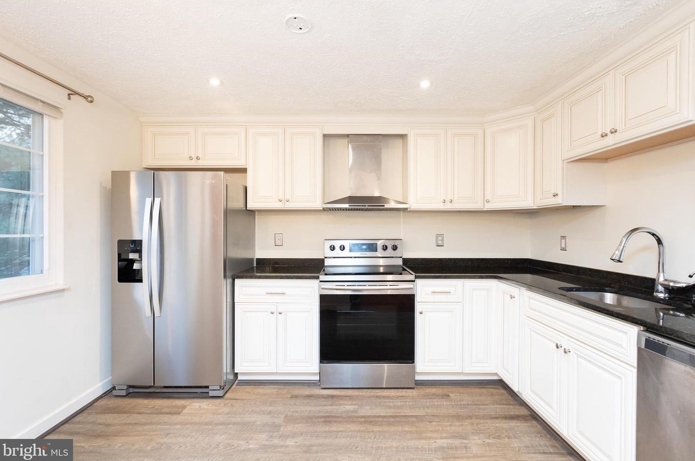 122 Holdcroft Ln, Gaithersburg MD  20878-2712 exterior