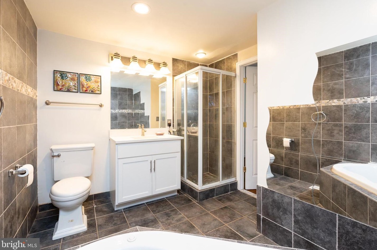 122 Holdcroft Ln, Gaithersburg MD  20878-2712 exterior