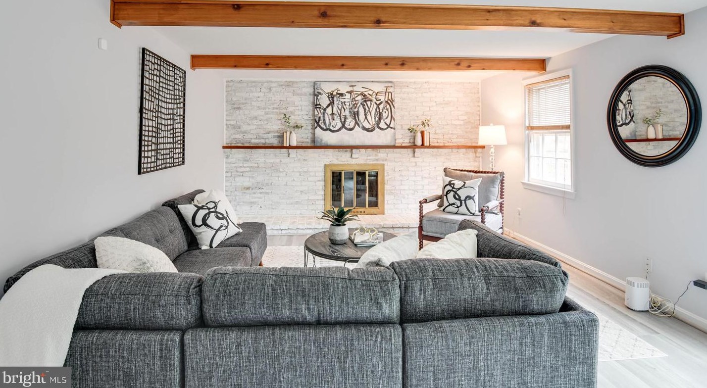 19029 Threshing Pl, Gaithersburg MD  20886-3143 exterior