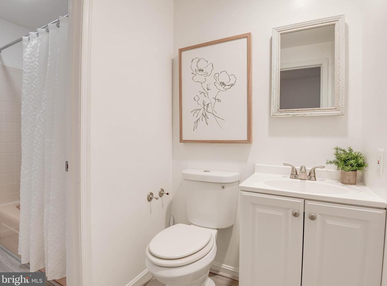 19029 Threshing Pl, Gaithersburg MD  20886-3143 exterior