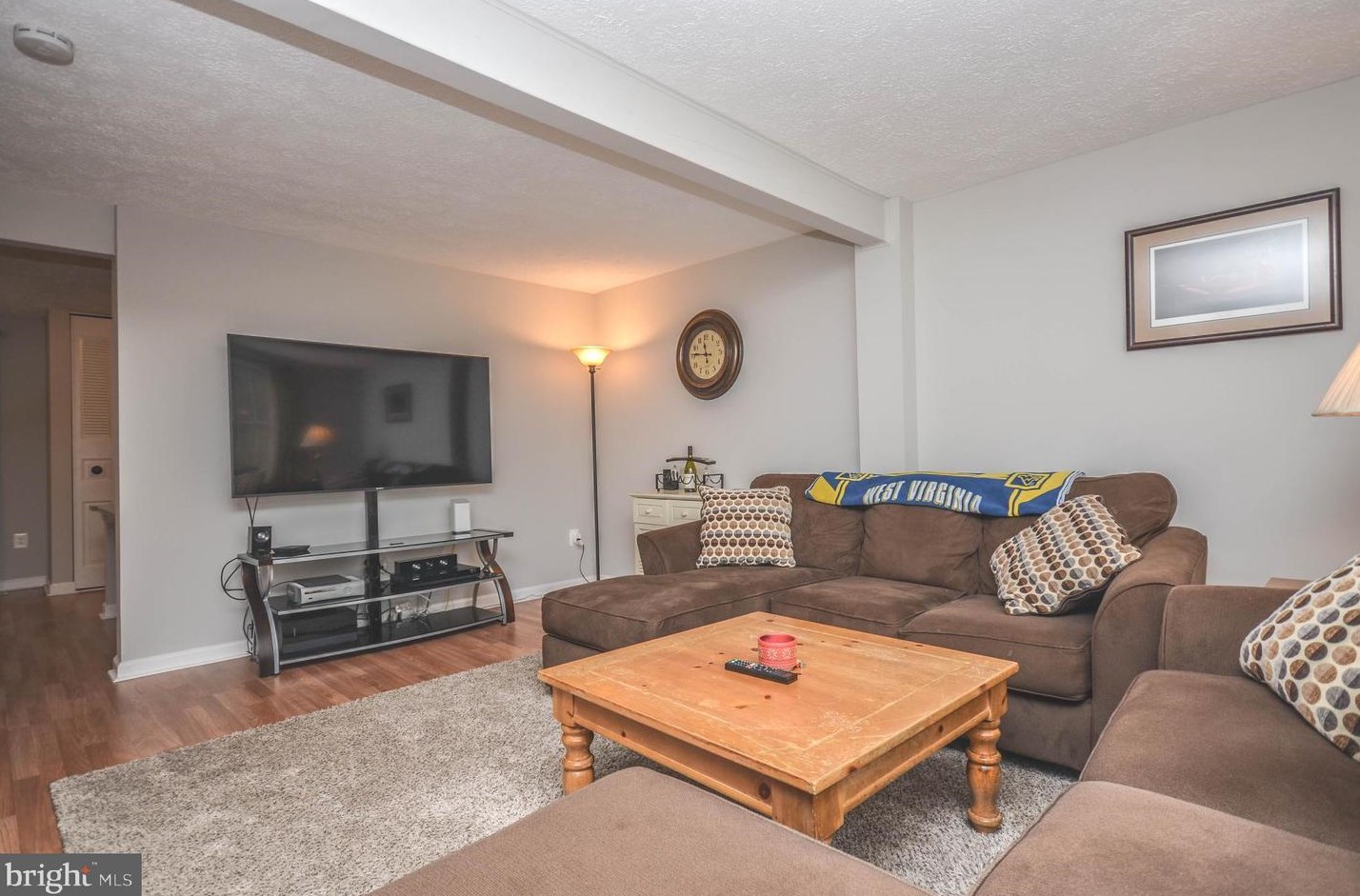 27 Cross Country Ct, Gaithersburg MD  20879-4616 exterior