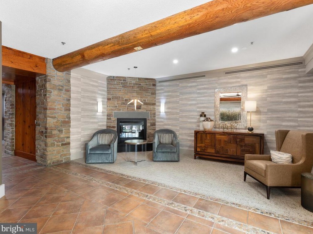 2901 S Leisure World Blvd #509, Silver Spring, MD 20906