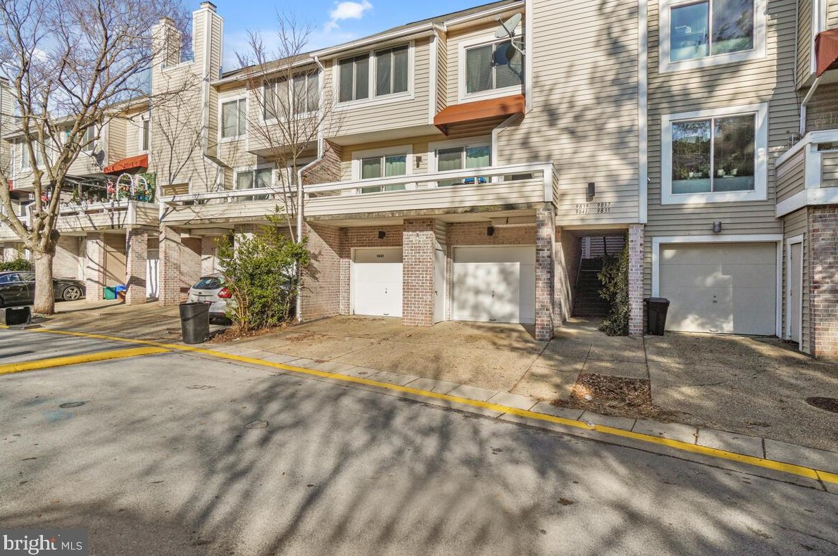 9841 Sailfish Ter, Gaithersburg, MD 20886-4202