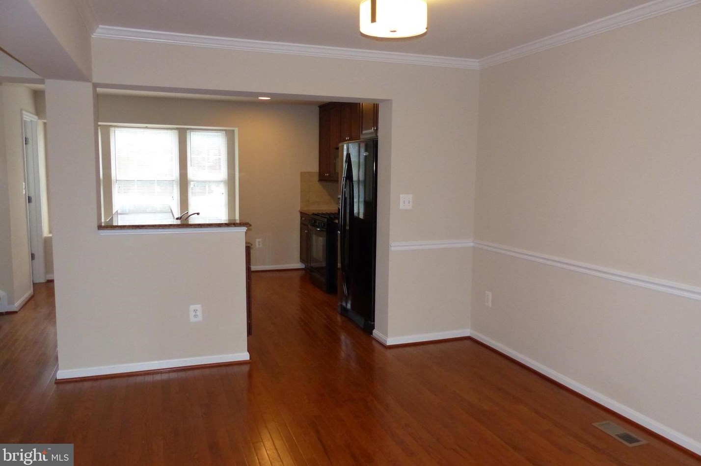 18701 Falling River Dr, Gaithersburg MD  20879-6229 exterior
