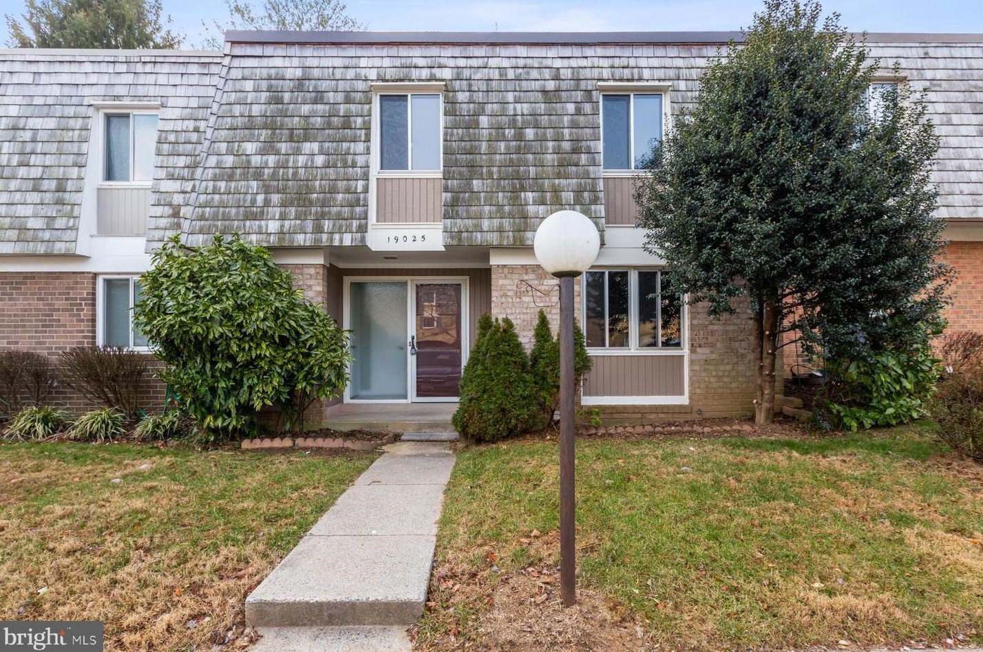 19025 Canadian Ct, Gaithersburg, MD 20886-3938