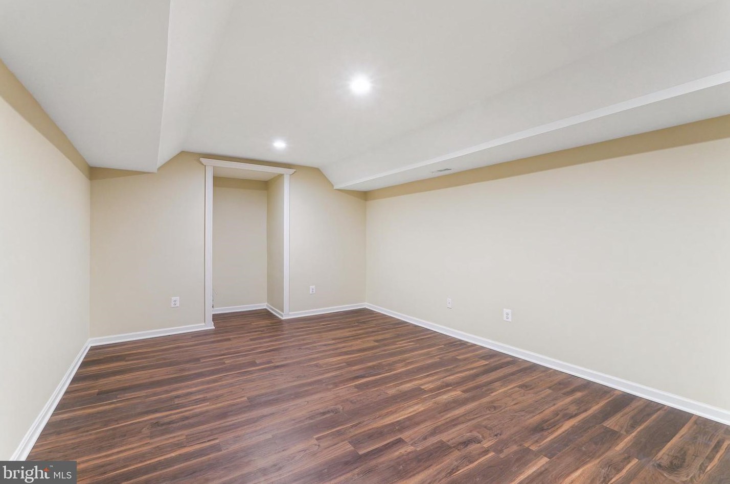 14013 Natia Manor Dr, Gaithersburg MD  20878-4858 exterior