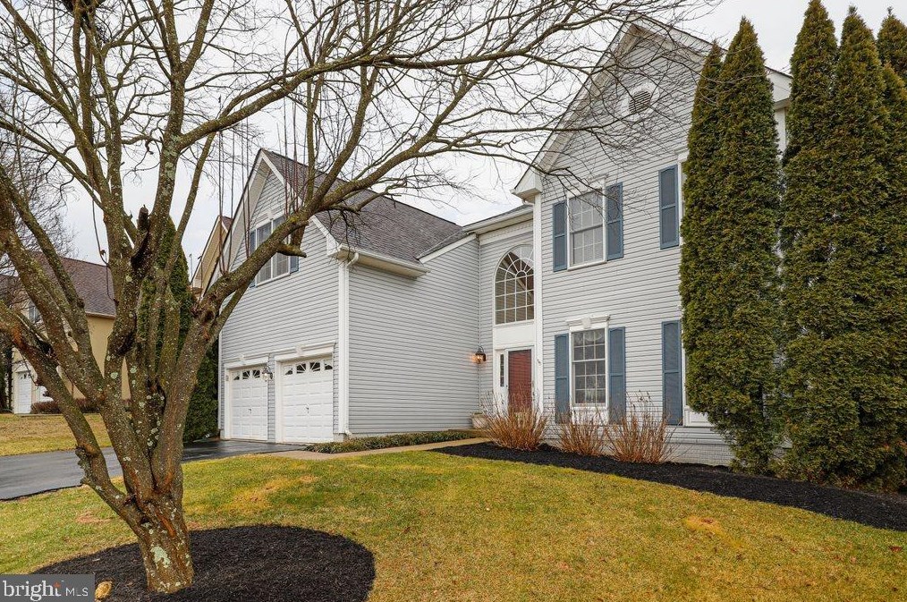 22004 White Trellis Ln, Boyds, MD 20841