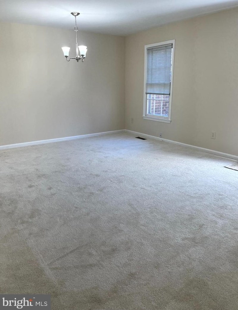 9237 Weathervane Pl, Gaithersburg, MD 20886