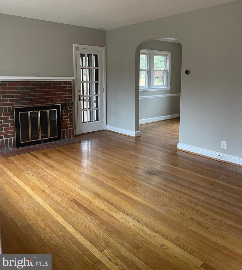 9803 Forest Grove Dr, Silver Spring, MD 20902