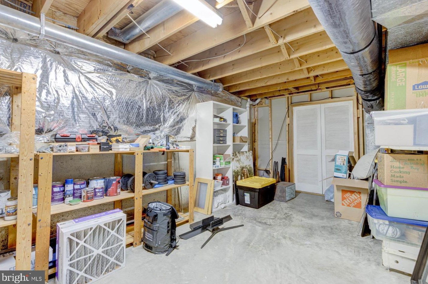 5 Marketree Ct, Gaithersburg MD  20886-4957 exterior