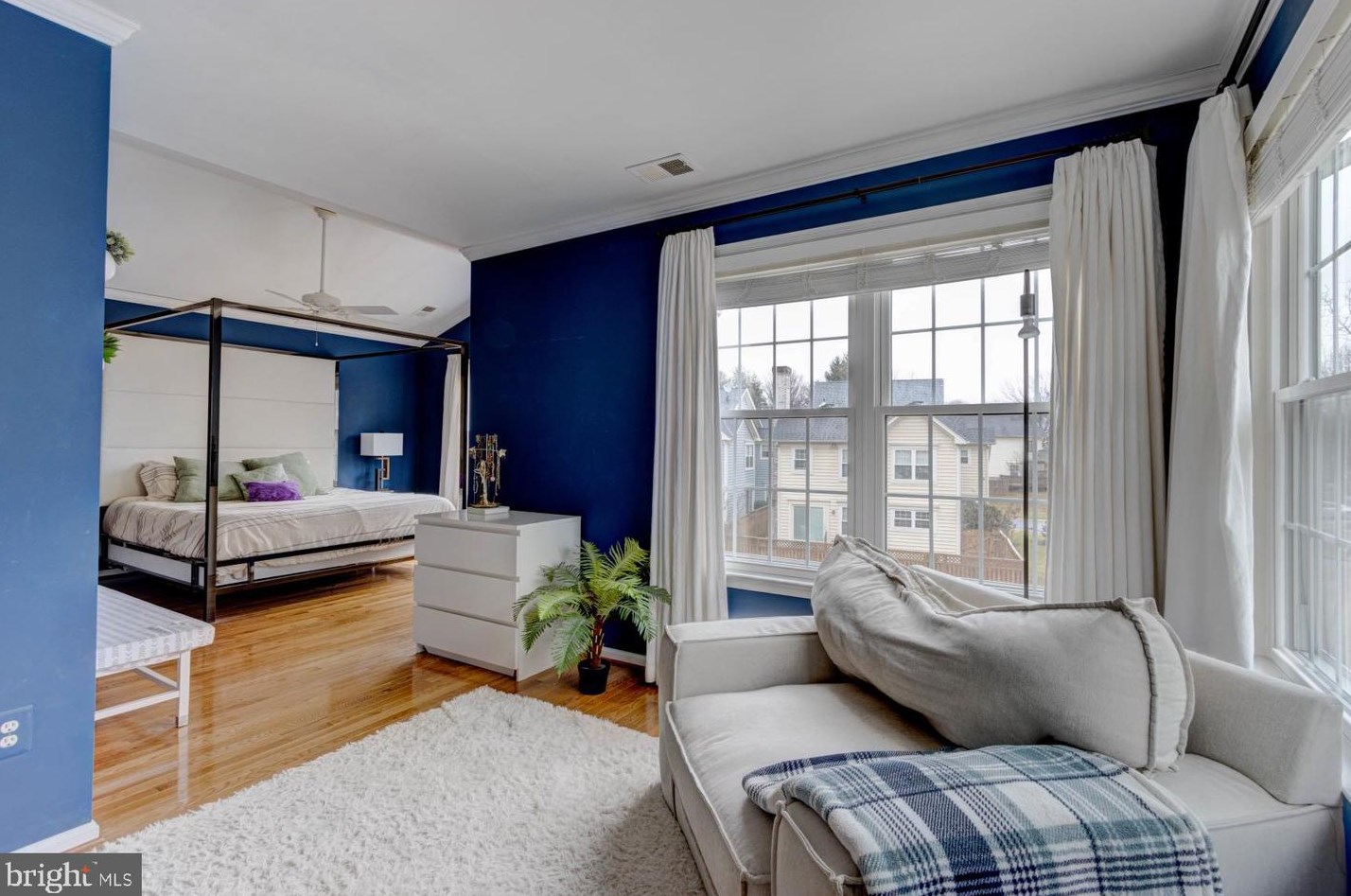 5 Marketree Ct, Gaithersburg MD  20886-4957 exterior