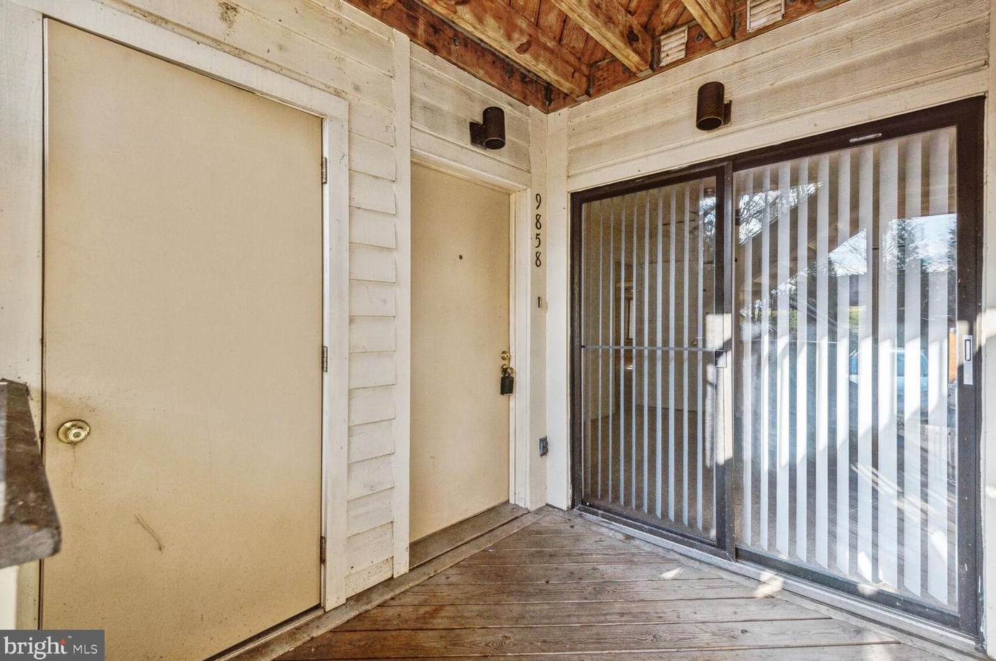 9858 Hellingly Pl, Gaithersburg, MD 20886-0568